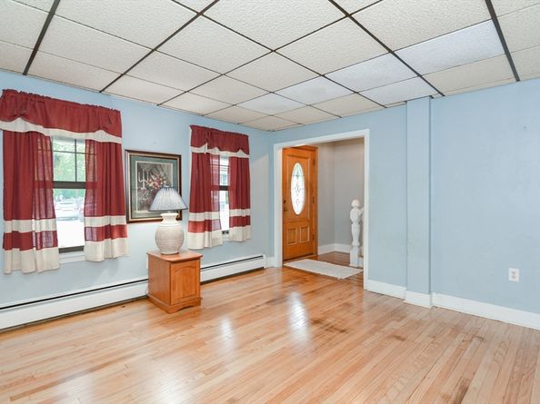 886 Canterbury St, Boston MA 02131