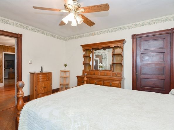 886 Canterbury St, Boston MA 02131