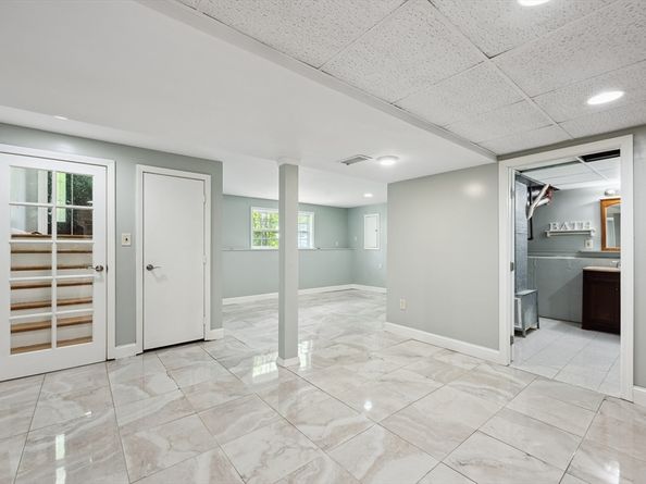 451 Lincoln St, Abington MA 02351