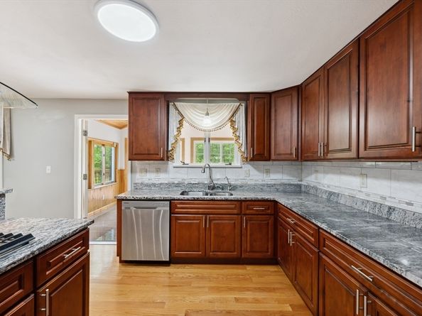 451 Lincoln St, Abington MA 02351