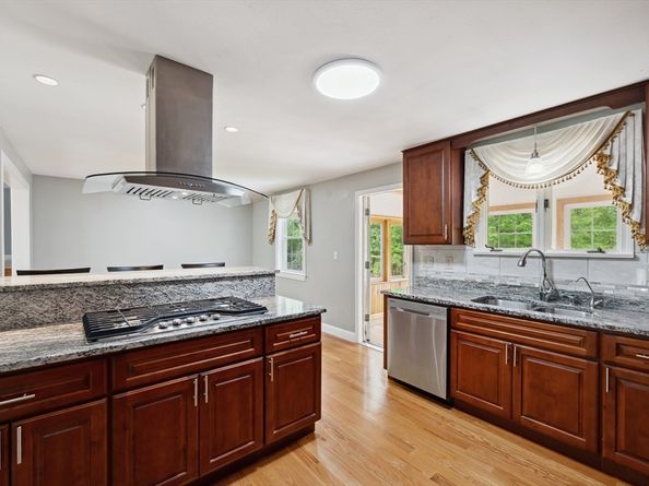 451 Lincoln St, Abington MA 02351