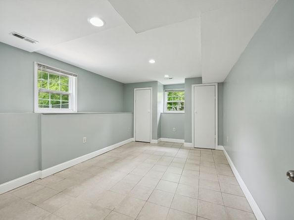 451 Lincoln St, Abington MA 02351