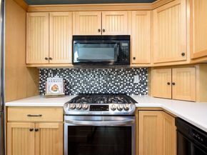 17 Highcroft Way 17, Hopkinton MA 01748