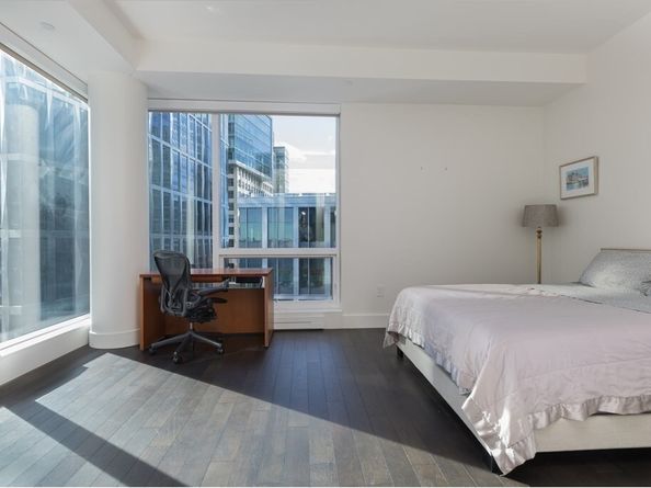 22 Liberty Drive 7G, Boston MA 02210