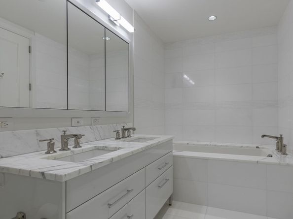 22 Liberty Drive 7G, Boston MA 02210