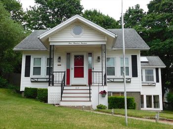 414 Cedar St