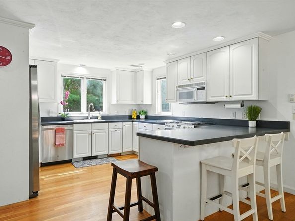 17 Trout Farm Ln, Duxbury MA 02332