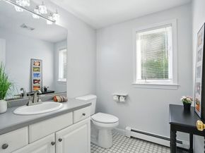 17 Trout Farm Ln, Duxbury MA 02332