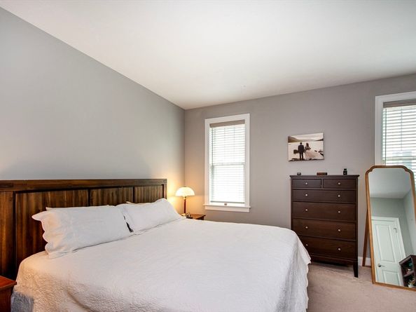 82 Snowbird Ave, Weymouth MA 02190