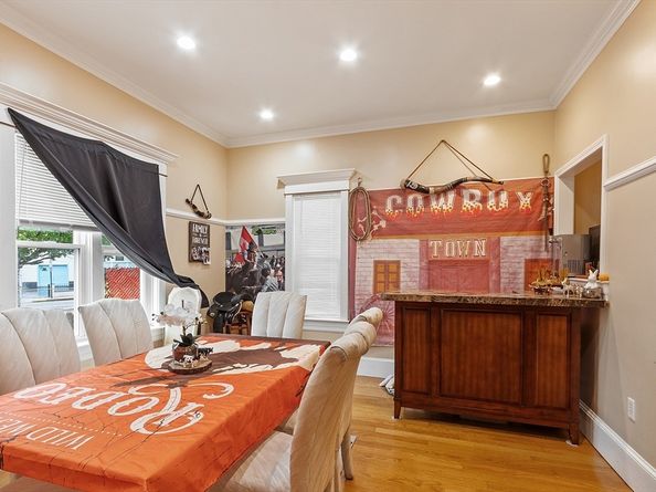 7 Washington, Somerville MA 02143