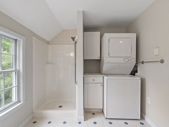 153 Tahattawan Rd, Littleton MA 01460