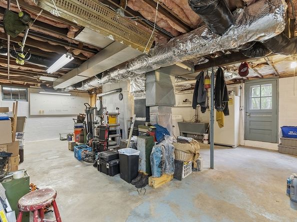 153 Tahattawan Rd, Littleton MA 01460
