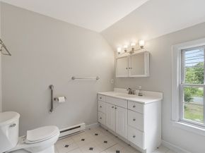 153 Tahattawan Rd, Littleton MA 01460
