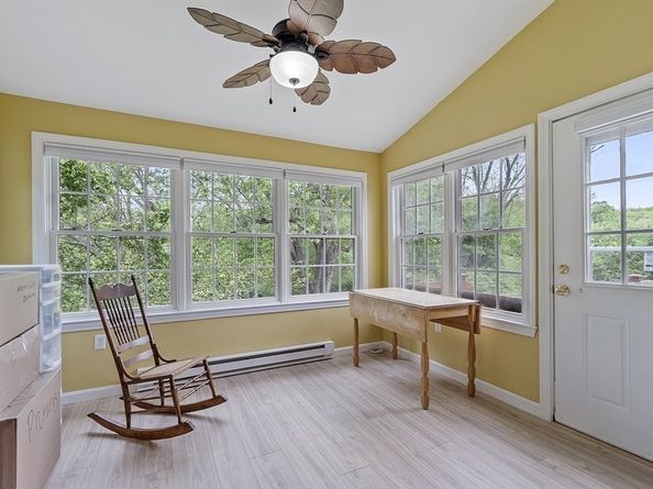 153 Tahattawan Rd, Littleton MA 01460