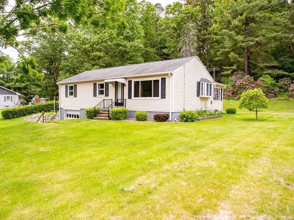 12 Hadley Path, West Brookfield MA 01585