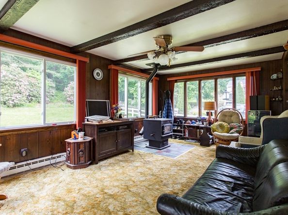 12 Hadley Path, West Brookfield MA 01585