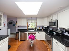 41 Avon Ave, Shrewsbury MA 01545
