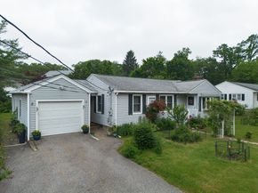 41 Avon Ave, Shrewsbury MA 01545