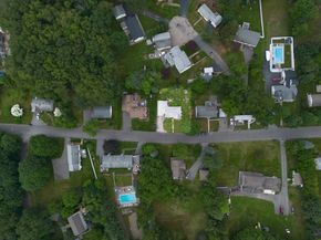 41 Avon Ave, Shrewsbury MA 01545
