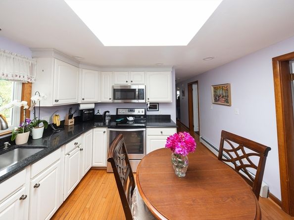 41 Avon Ave, Shrewsbury MA 01545