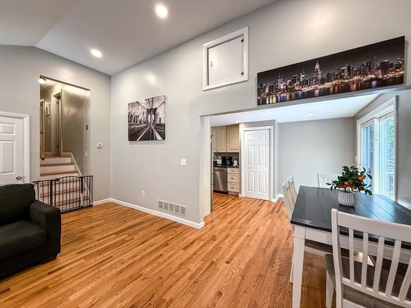 1 Fieldstone Way, Hopedale MA 01747