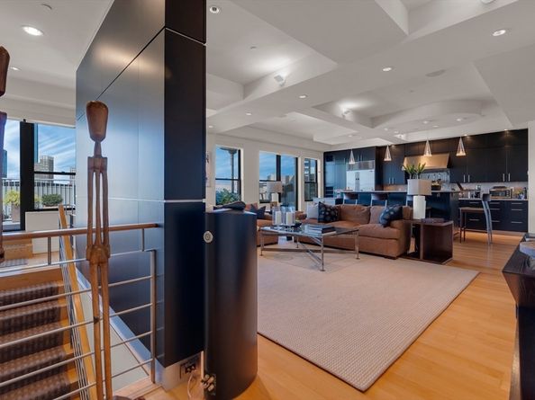 1166 Washington St 7046, Boston MA 02118