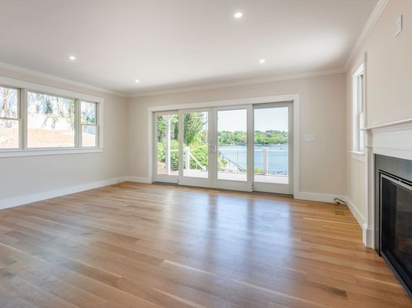 7 Cove Way, Gloucester MA 01930