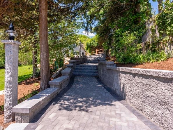 7 Cove Way, Gloucester MA 01930