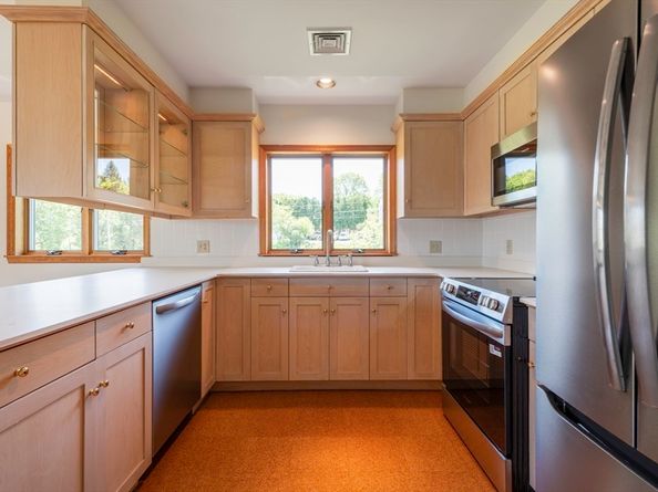 7 Cove Way, Gloucester MA 01930