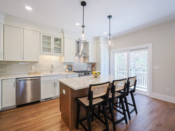 37 Thomas Mann Circle Unit 23, Norfolk MA 02056
