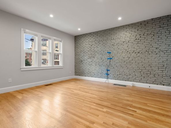 129 Sutherland Road A, Boston MA 02135