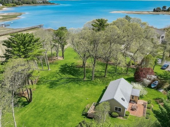 54 Marshall St, Duxbury MA 02332