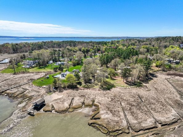 54 Marshall St, Duxbury MA 02332
