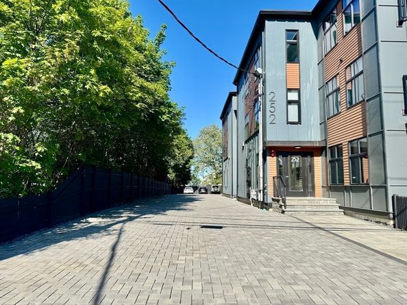 252 Main St 101, Medford MA 02155