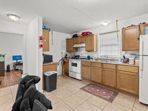 15 Russell St, Worcester MA 01609
