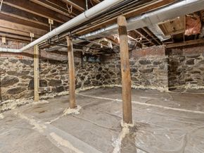 15 Russell St, Worcester MA 01609