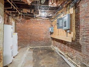 15 Russell St, Worcester MA 01609
