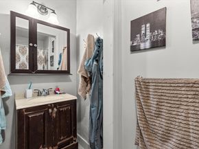 15 Russell St, Worcester MA 01609