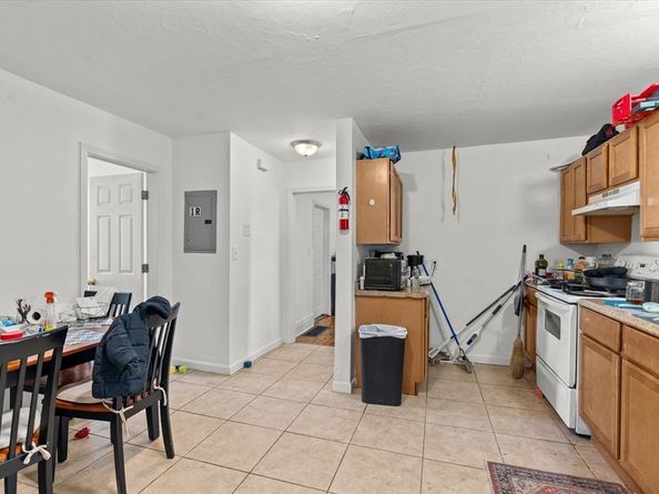 15 Russell St, Worcester MA 01609