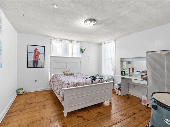 15 Russell St, Worcester MA 01609