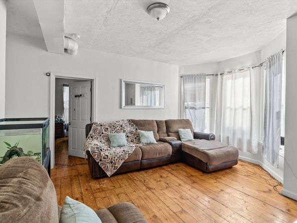 15 Russell St, Worcester MA 01609