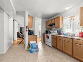 15 Russell St, Worcester MA 01609