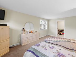 19 Camelot Ct 19, Stoughton MA 02072