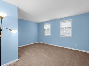 19 Camelot Ct 19, Stoughton MA 02072
