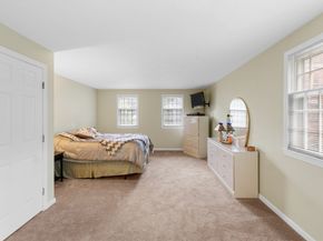 19 Camelot Ct 19, Stoughton MA 02072