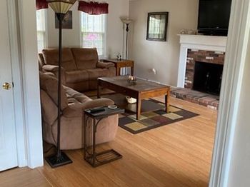 19 Camelot Ct