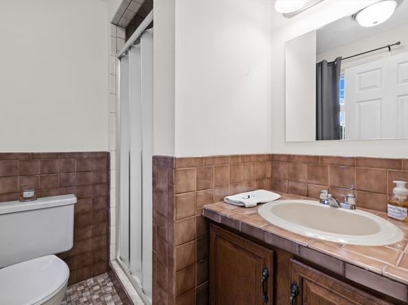 19 Camelot Ct 19, Stoughton MA 02072