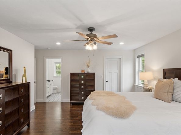 32 Gilman Rd, Billerica MA 01862