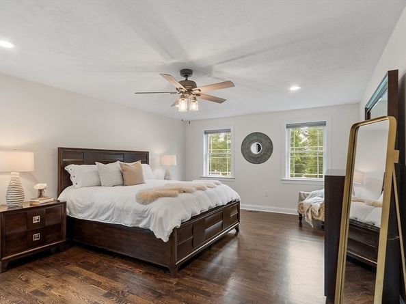 32 Gilman Rd, Billerica MA 01862