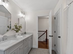 32 Gilman Rd, Billerica MA 01862